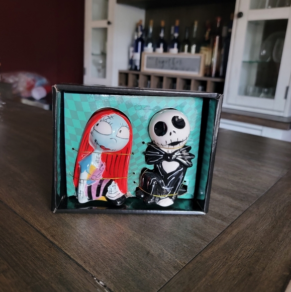 Disney Other - Disney's Nightmare Before Christmas Salt & Pepper Shaker